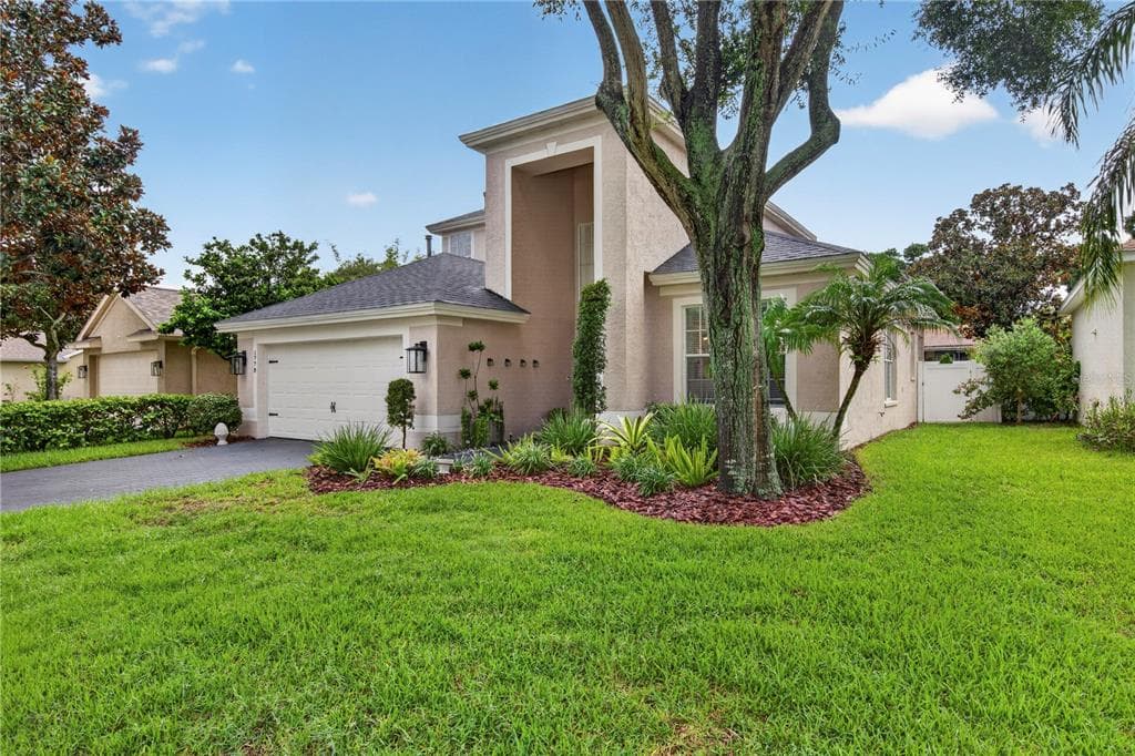 1778 BRILAND STREET TARPON SPRINGS, FL 34689