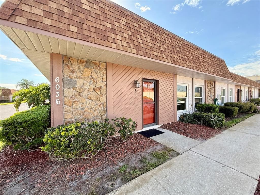 6036 CHESHAM DRIVE UNIT 4 NEW PORT RICHEY, FL 34653