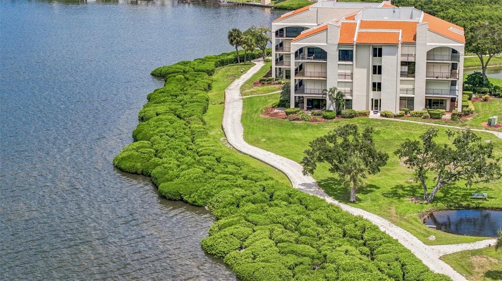1805 MARINER DRIVE UNIT 53 TARPON SPRINGS, FL 34689