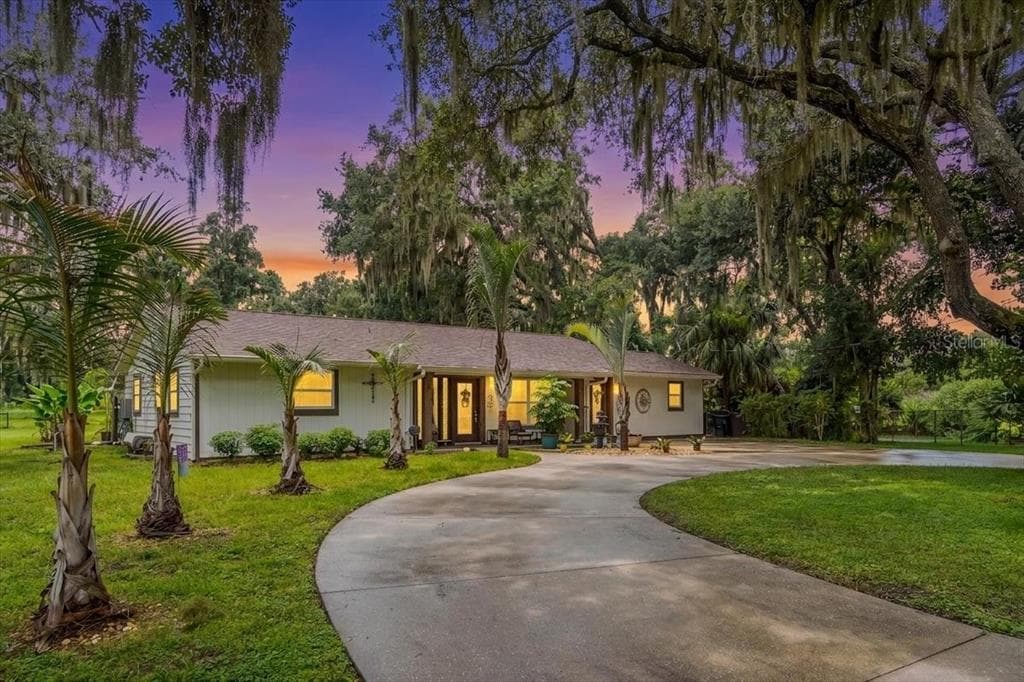 205 CAGLE ROAD BRANDON, FL 33511