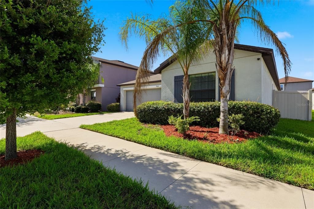 9626 SAGE CREEK DRIVE RUSKIN, FL 33573