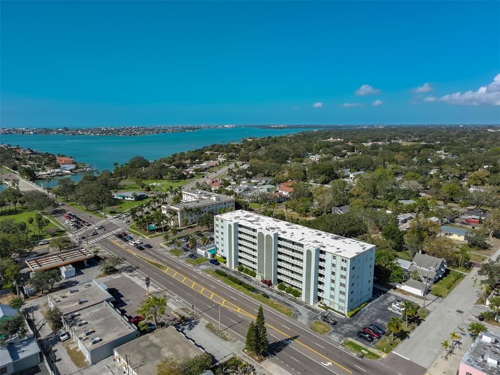 7321 CENTRAL AVENUE UNIT 208 ST PETERSBURG, FL 33710