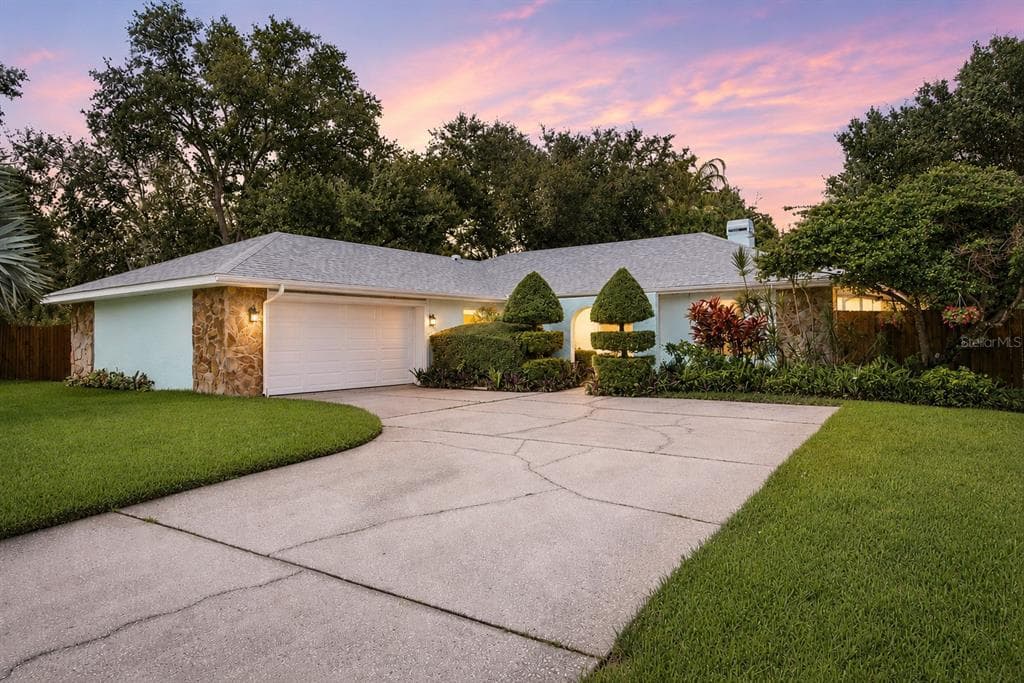 2866 FAIR GREEN DRIVE CLEARWATER, FL 33761