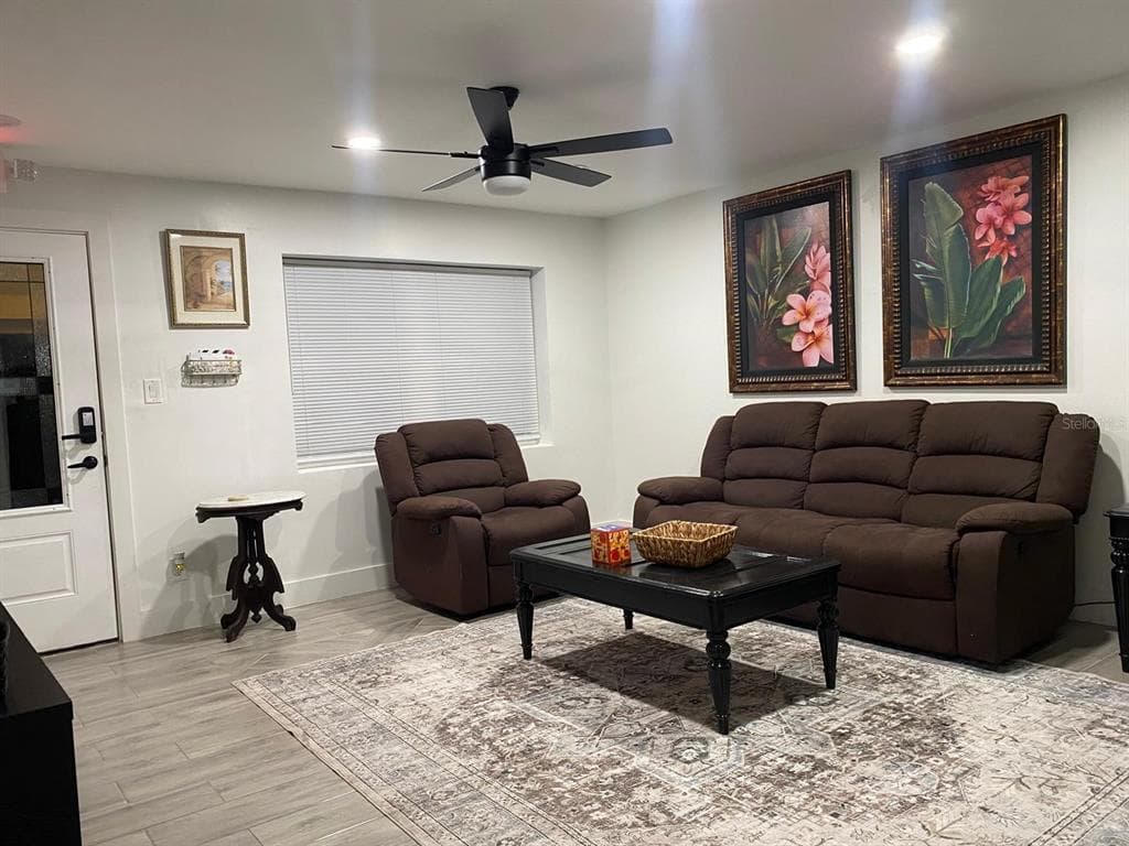 9921 VAUGHN STREET UNIT 3 Bd GIBSONTON, FL 33534