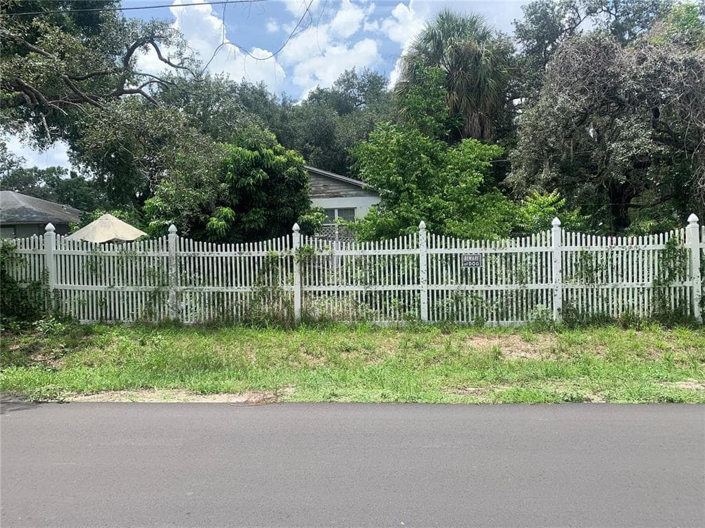 611 S 63RD STREET