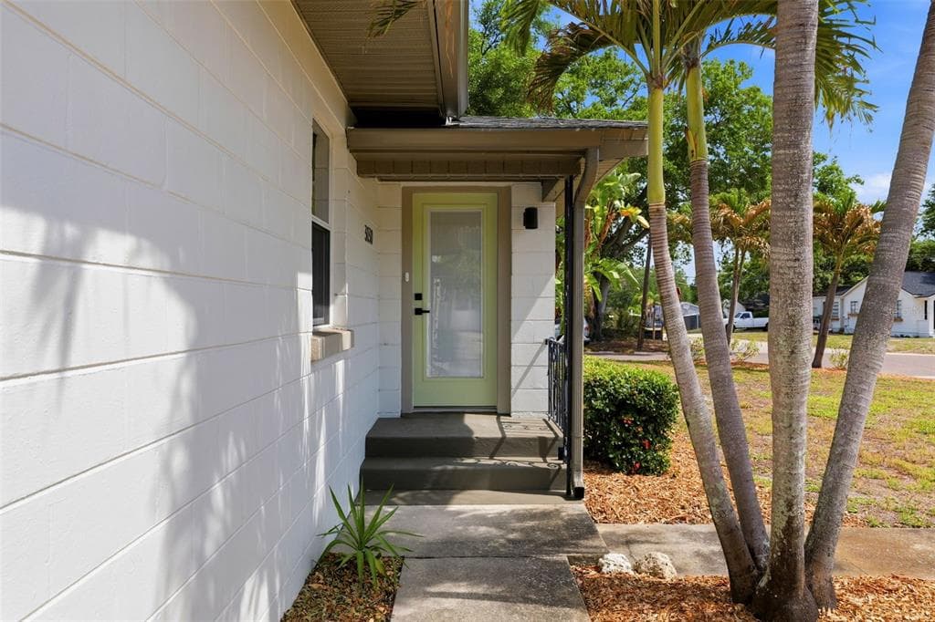 3030 A 5TH STREET N ST PETERSBURG, FL 33704