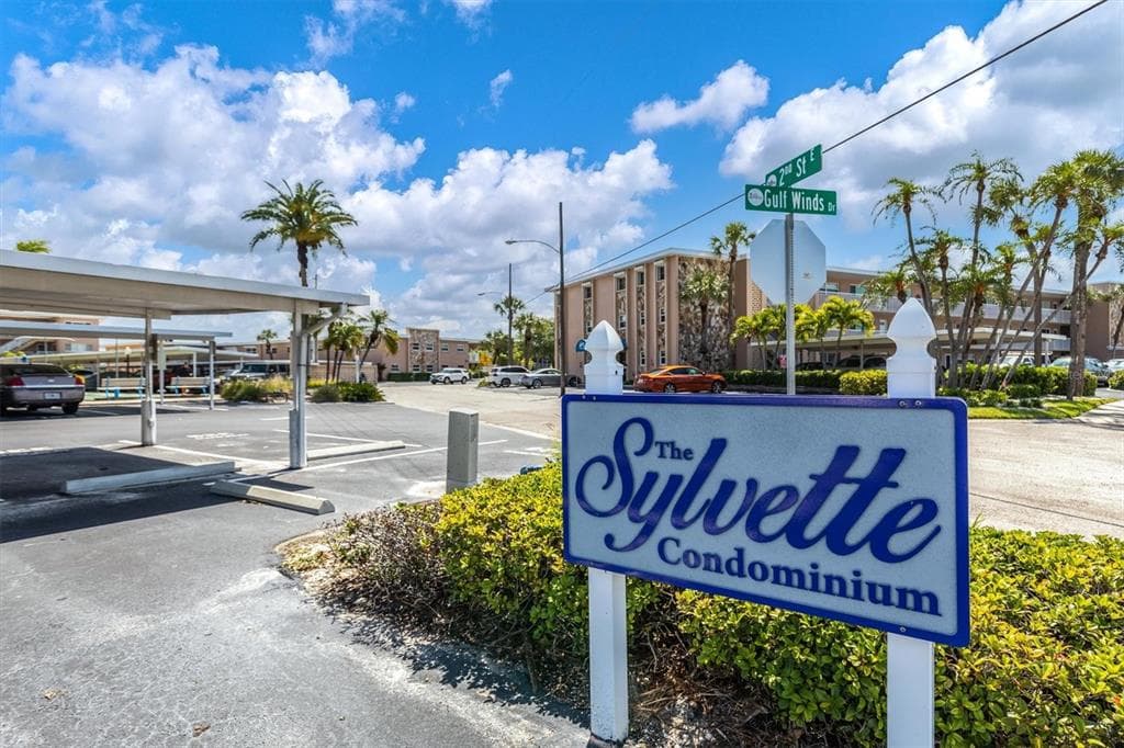 6363 GULF WINDS DRIVE UNIT 233 ST PETERSBURG, FL 33706