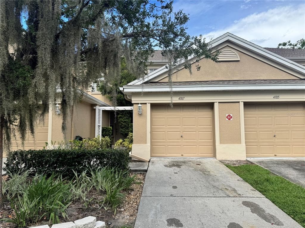 4107 KEY THATCH DRIVE TAMPA, FL 33610