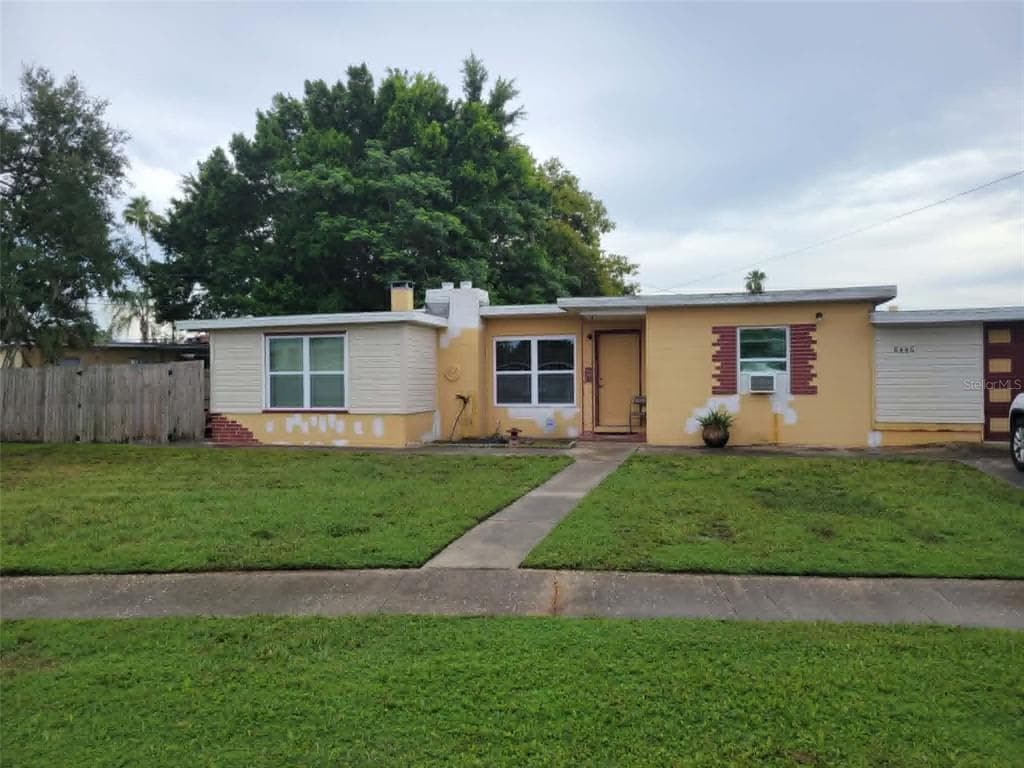 8446 WAVERLY ROAD N ST PETERSBURG, FL 33702