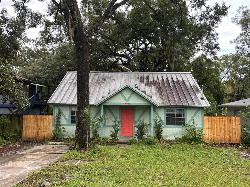 1753 E MULBERRY DRIVE TAMPA, FL 33604