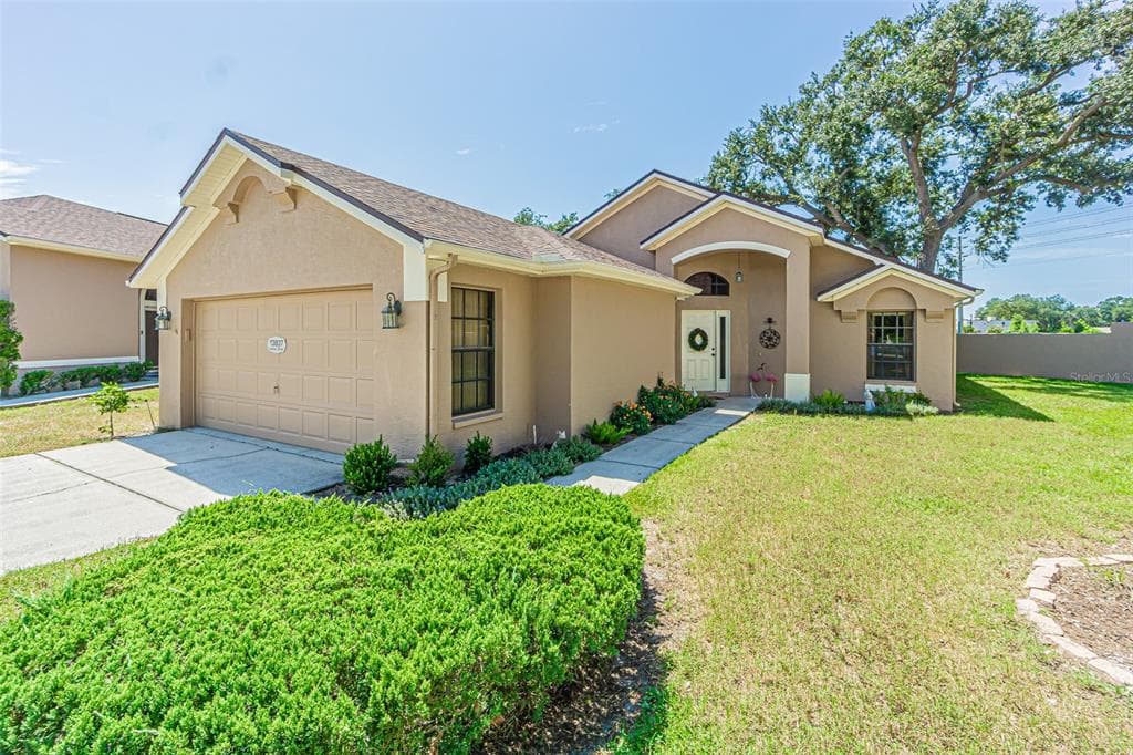 13837 LEROUX DRIVE HUDSON, FL 34669