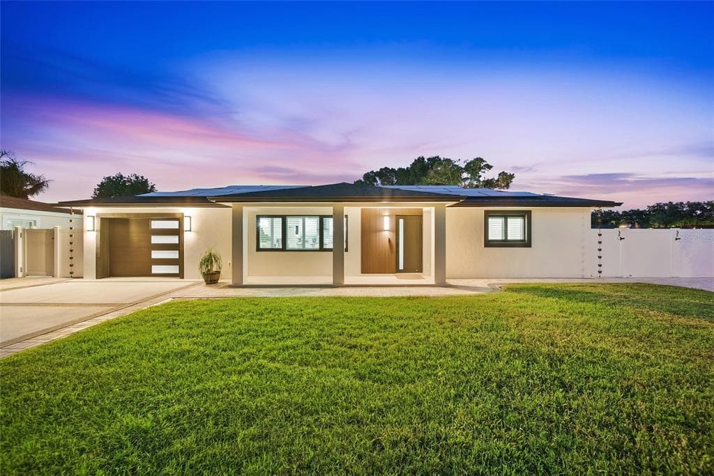 6013 45TH AVENUE N KENNETH CITY, FL 33709