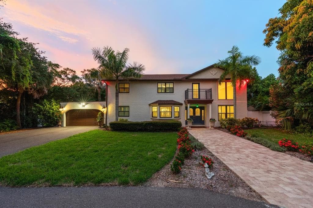 3005 SUNSET DRIVE BELLEAIR BLUFFS, FL 33770