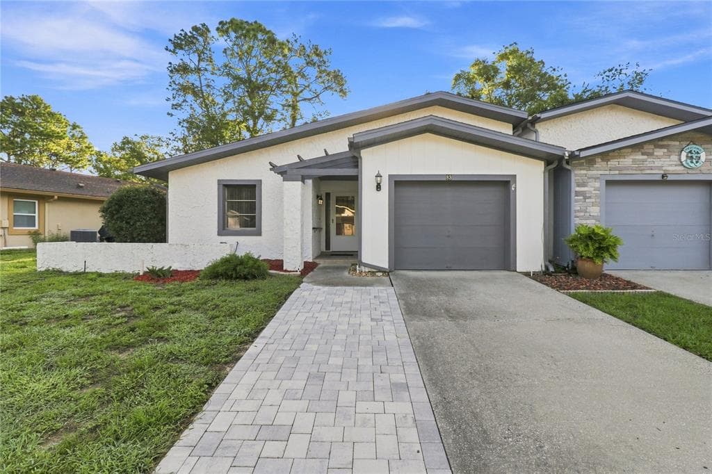 83 GOLFVIEW DRIVE HOMOSASSA, FL 34446