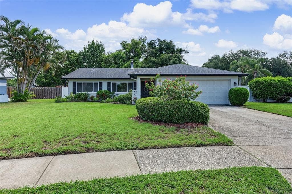 9777 119TH WAY SEMINOLE, FL 33772