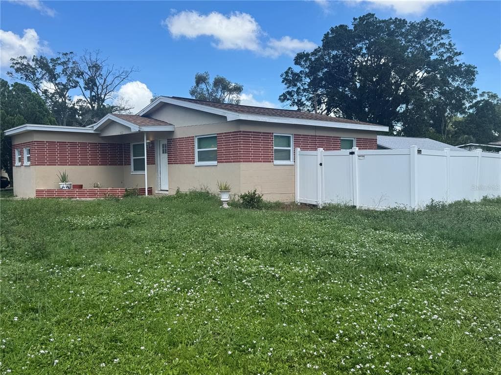 4631 76TH AVENUE N PINELLAS PARK, FL 33781