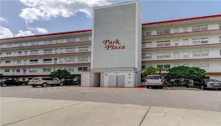 5060 76TH AVENUE N UNIT 203