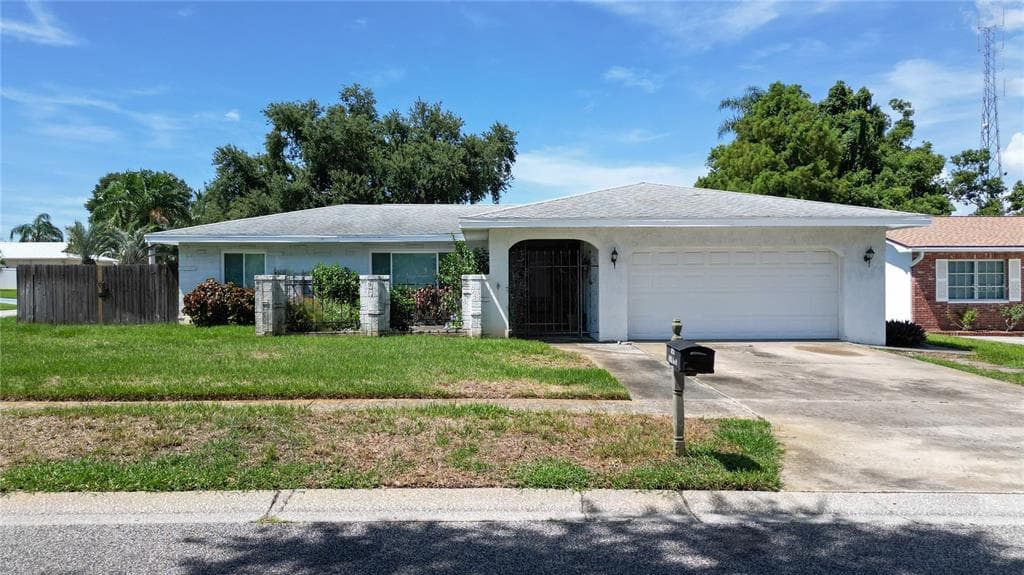 11051 130TH AVENUE LARGO, FL 33778