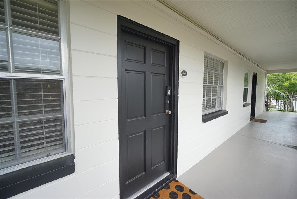 120 S CHURCH AVENUE UNIT 206 TAMPA, FL 33609