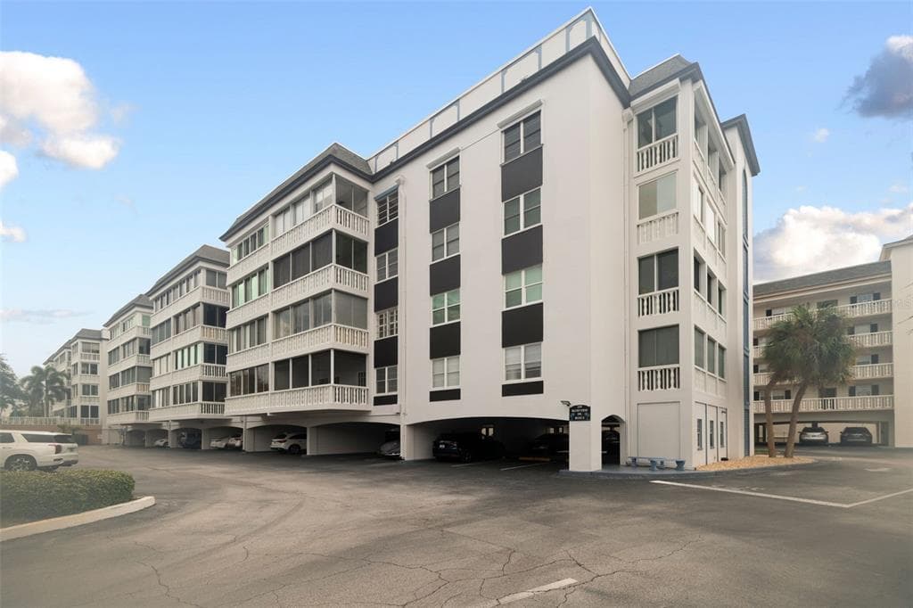 139 BLUFF VIEW DRIVE UNIT 110