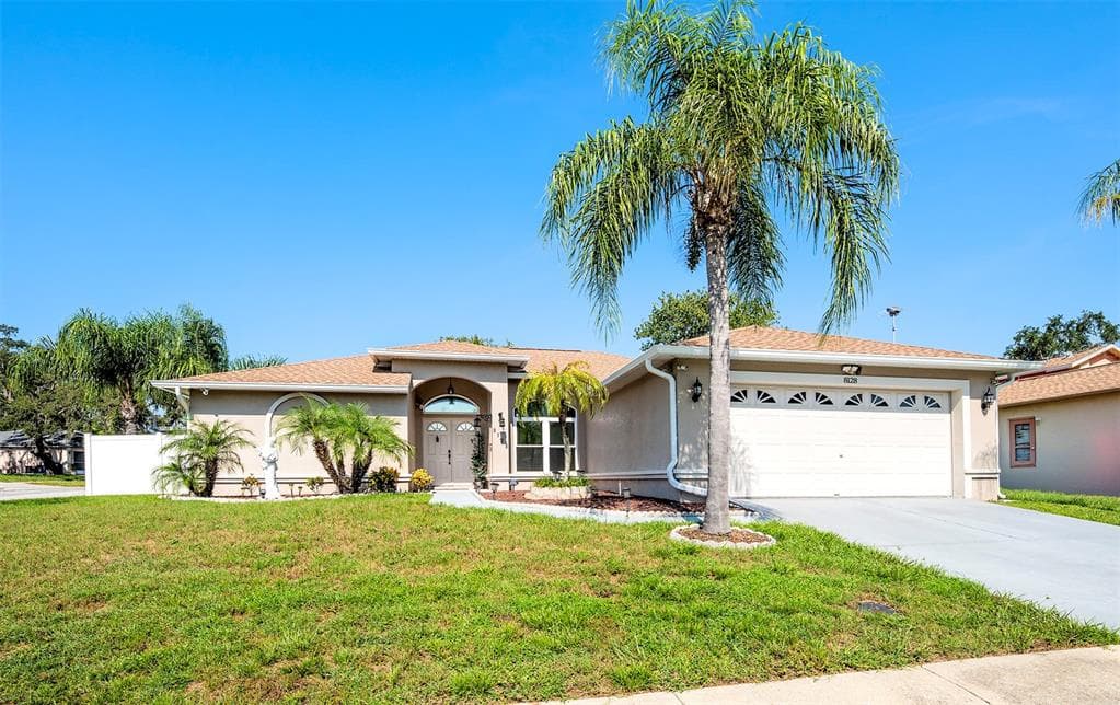8128 GOLDEN BEAR LOOP PORT RICHEY, FL 34668