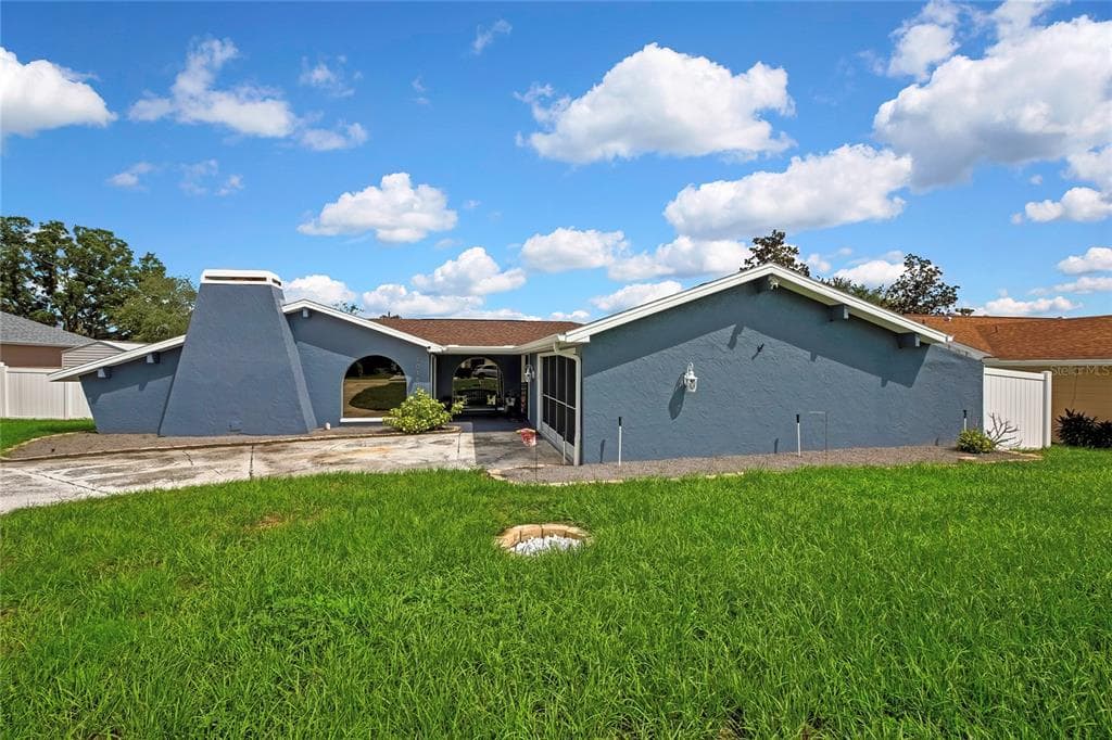 10165 BANNISTER STREET SPRING HILL, FL 34608