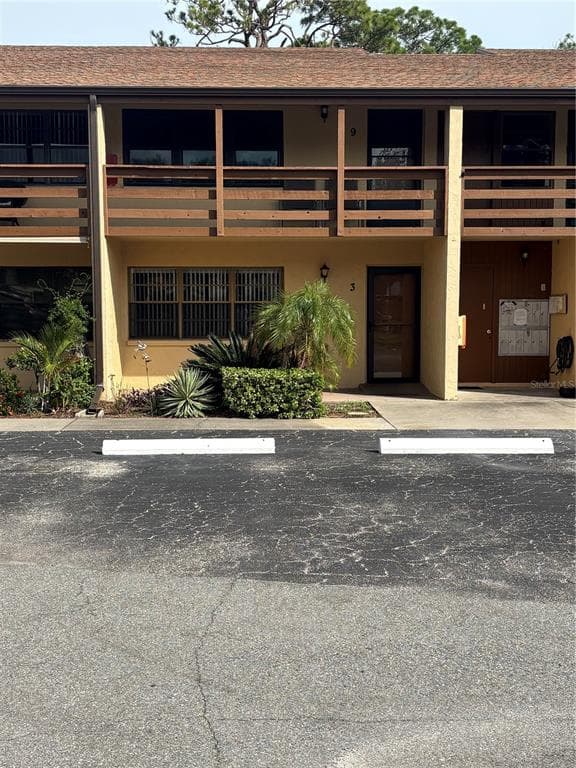 9 QUAILS RUN BOULEVARD UNIT 3