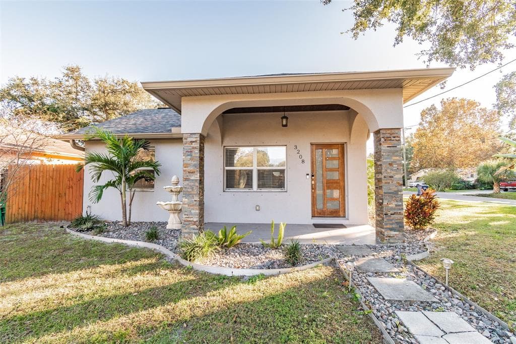 3208 W NAPOLEON AVENUE