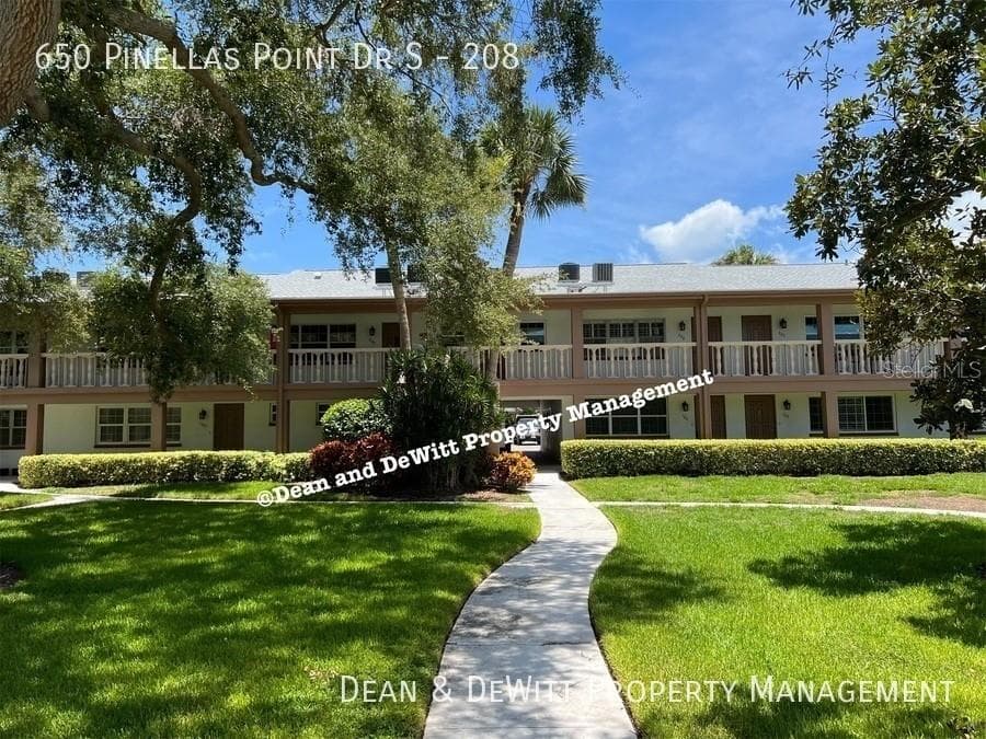 650 PINELLAS POINT DRIVE S UNIT 208 ST PETERSBURG, FL 33705