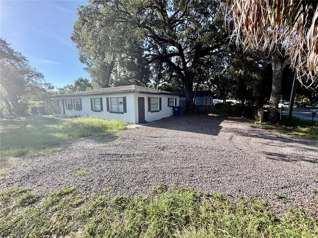 10123 N 11TH STREET UNIT A TAMPA, FL 33612