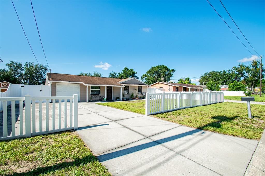 5607 E 29TH AVENUE TAMPA, FL 33619