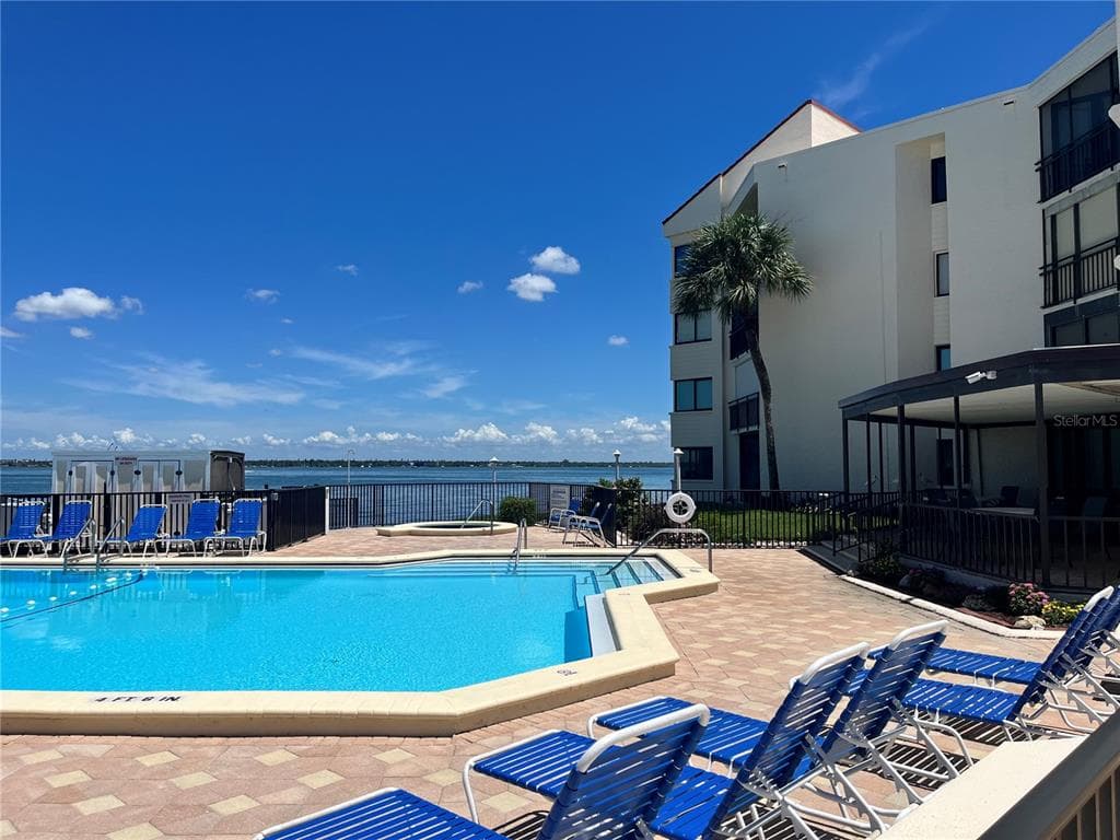 5541 PUERTA DEL SOL BOULEVARD S UNIT 118 ST PETERSBURG, FL 33715