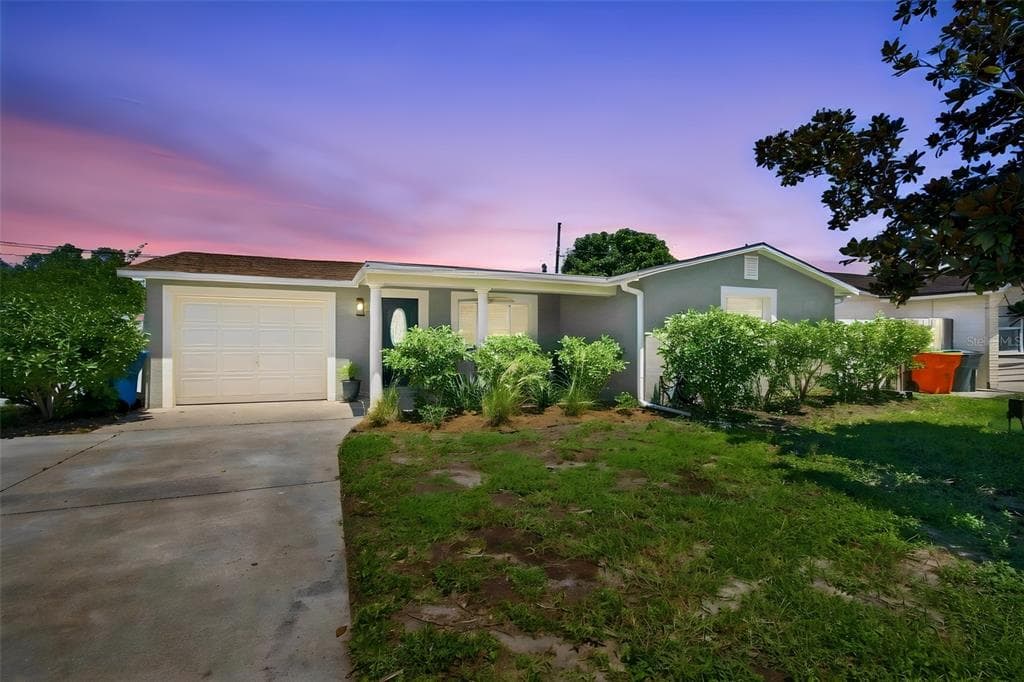 8467 77TH AVENUE SEMINOLE, FL 33777