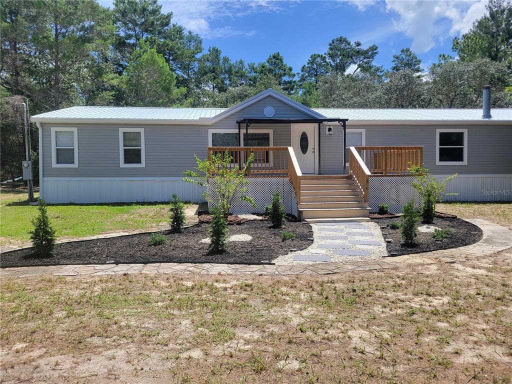 7597 N BRUTUS AVENUE DUNNELLON, FL 34433