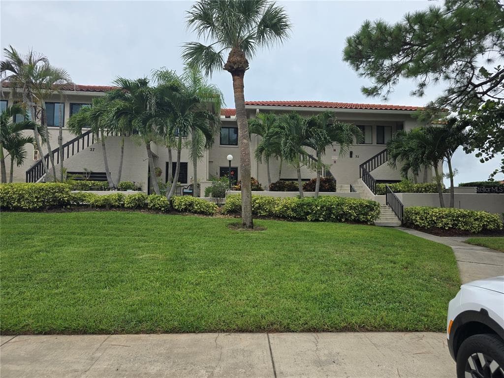 1802 MARINER DR UNIT 32