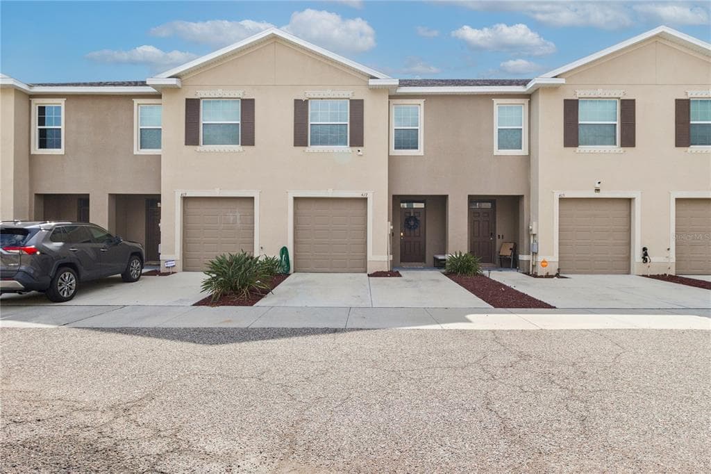 417 NEWMONT CIRCLE RUSKIN, FL 33570