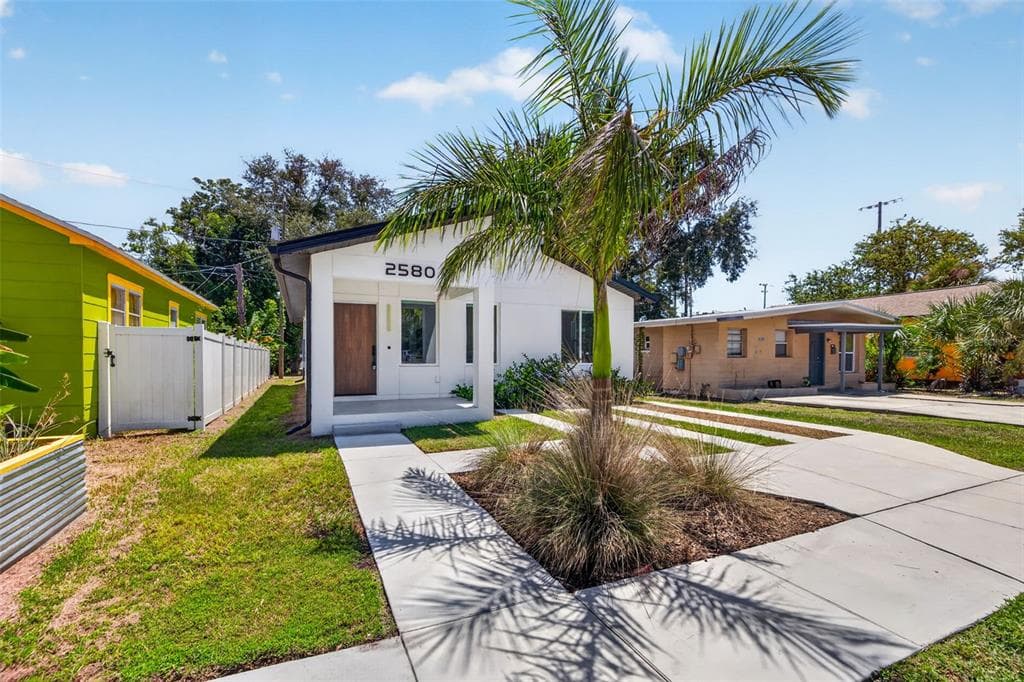 2580 11TH AVENUE S ST PETERSBURG, FL 33712