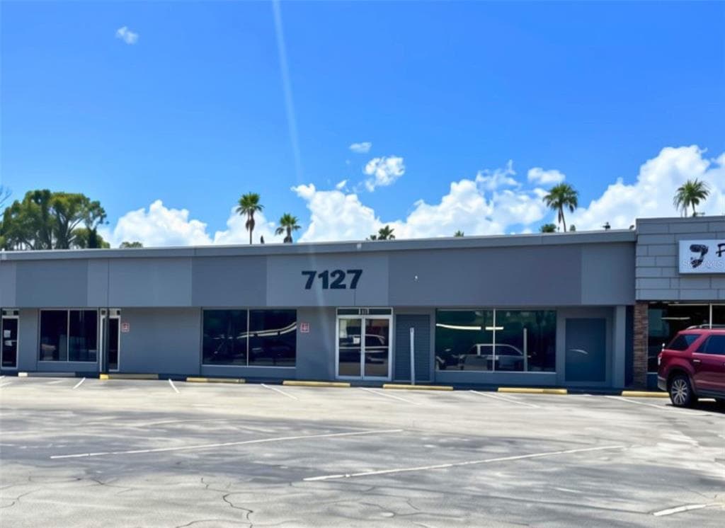 7127 US HIGHWAY 19 NEW PORT RICHEY, FL 34652