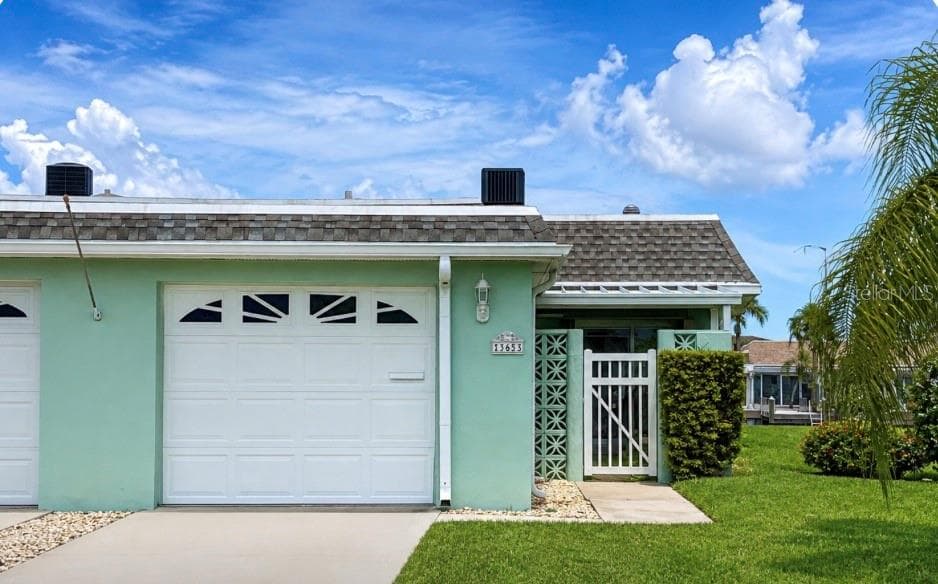 365 BOCA CIEGA POINT BOULEVARD ST PETERSBURG, FL 33708