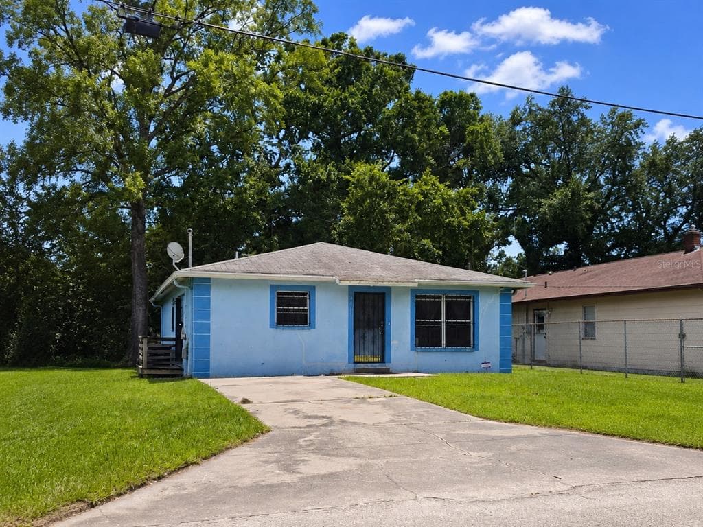 3917 E CLIFTON STREET TAMPA, FL 33610