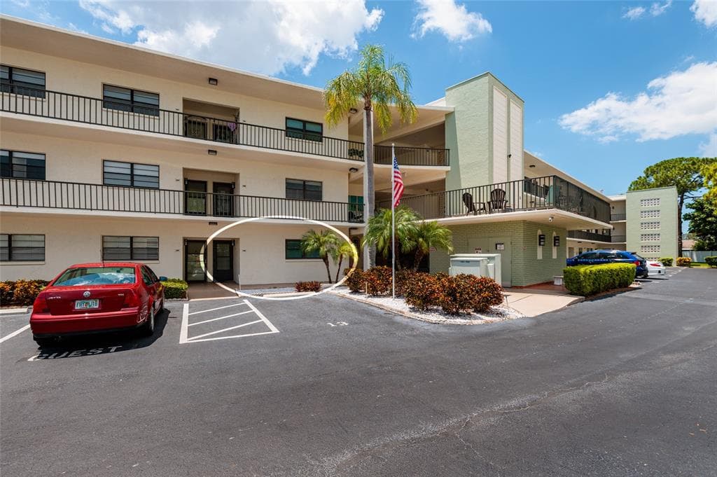 5980 TERRACE PARK DRIVE N UNIT 108 ST PETERSBURG, FL 33709