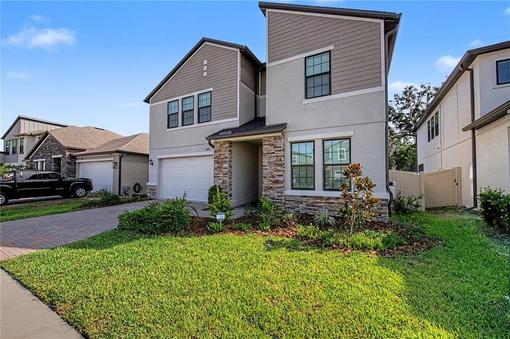 9826 CARABINER WAY LAND O LAKES, FL 34637