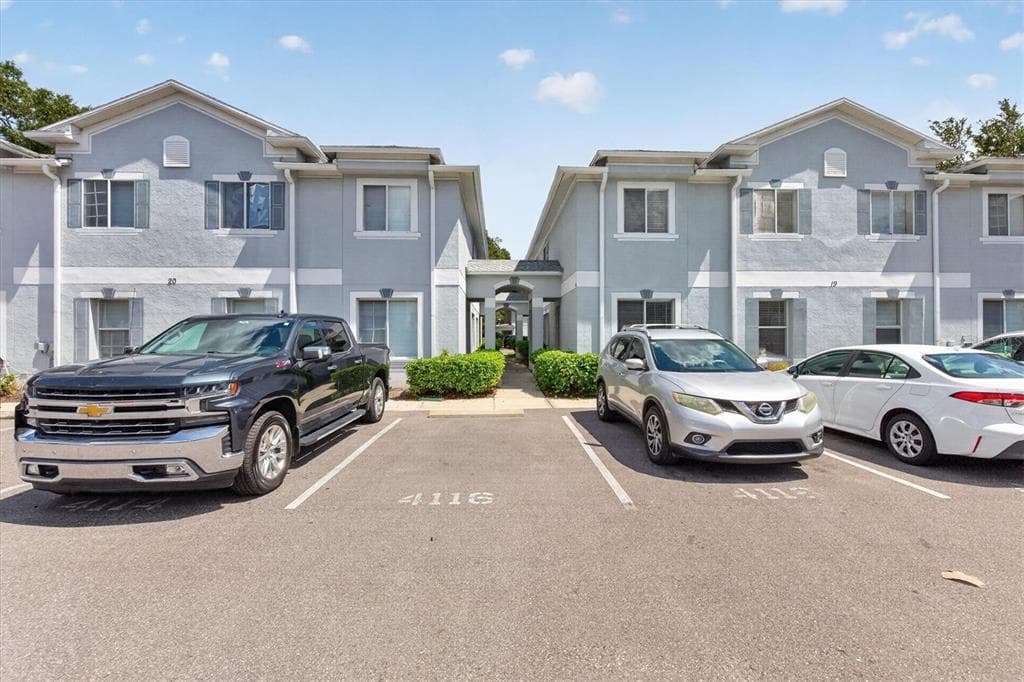 4110 WATERSIDE ISLAND COURT TAMPA, FL 33617
