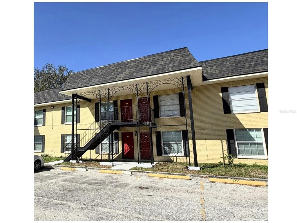 2800 E 113TH AVENUE UNIT 213 TAMPA, FL 33612