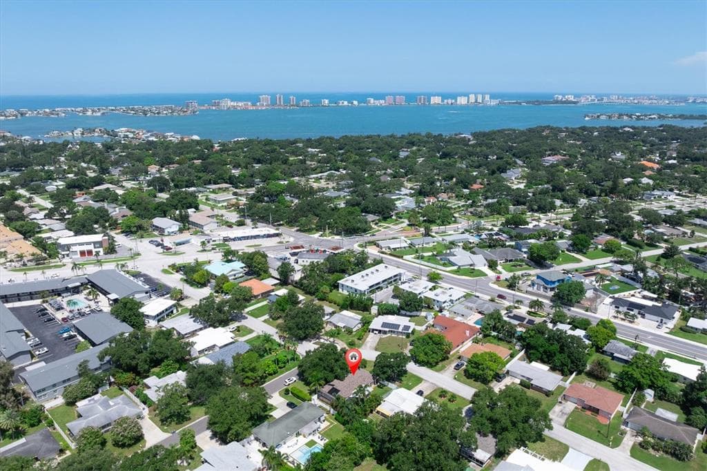 1901 MARLIN DRIVE BELLEAIR BLUFFS, FL 33770