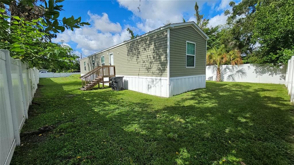 1831 RUBY STREET LAKELAND, FL 33815