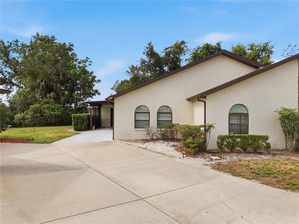 9199 LINGROVE ROAD WEEKI WACHEE, FL 34613