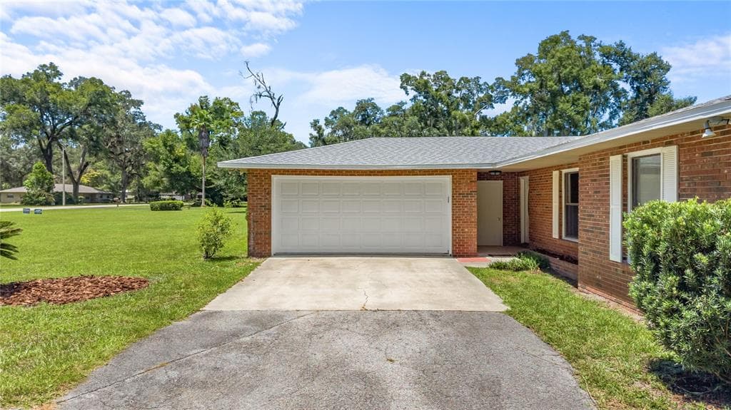 1108 SW 2ND AVENUE CHIEFLAND, FL 32626