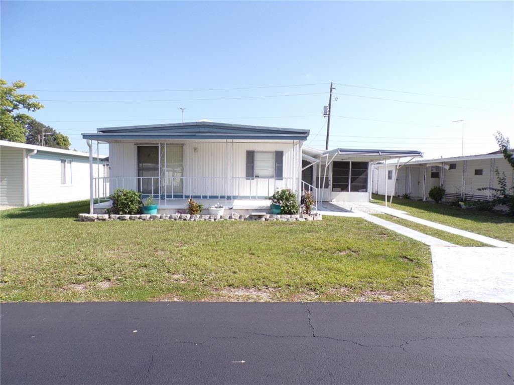 37021 SANDRA AVENUE ZEPHYRHILLS, FL 33542