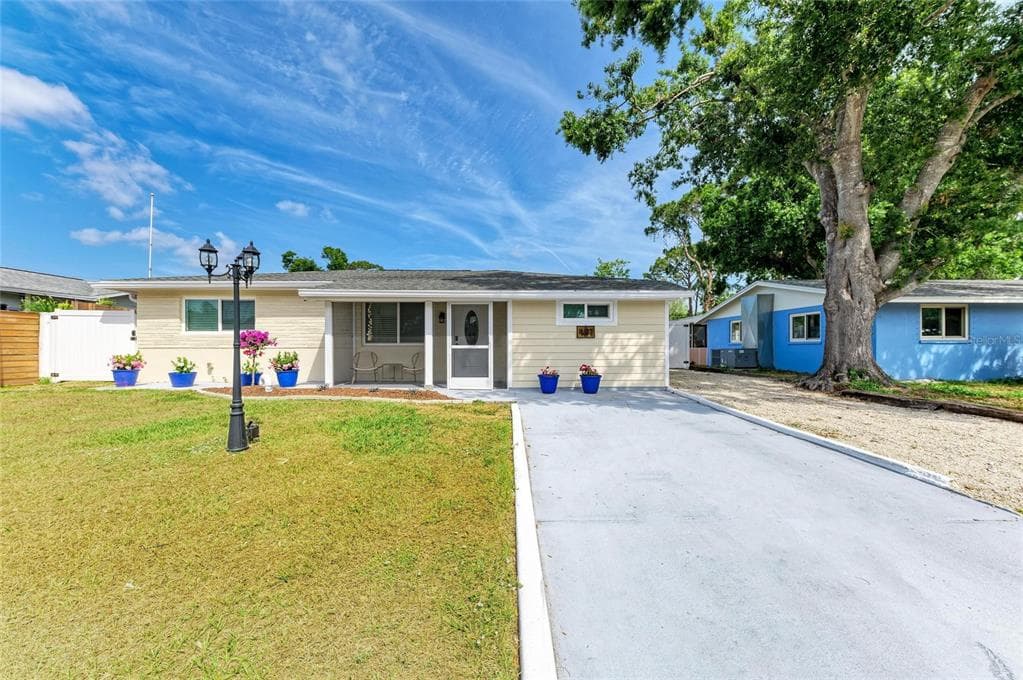 4617 ARDALE STREET SARASOTA, FL 34232